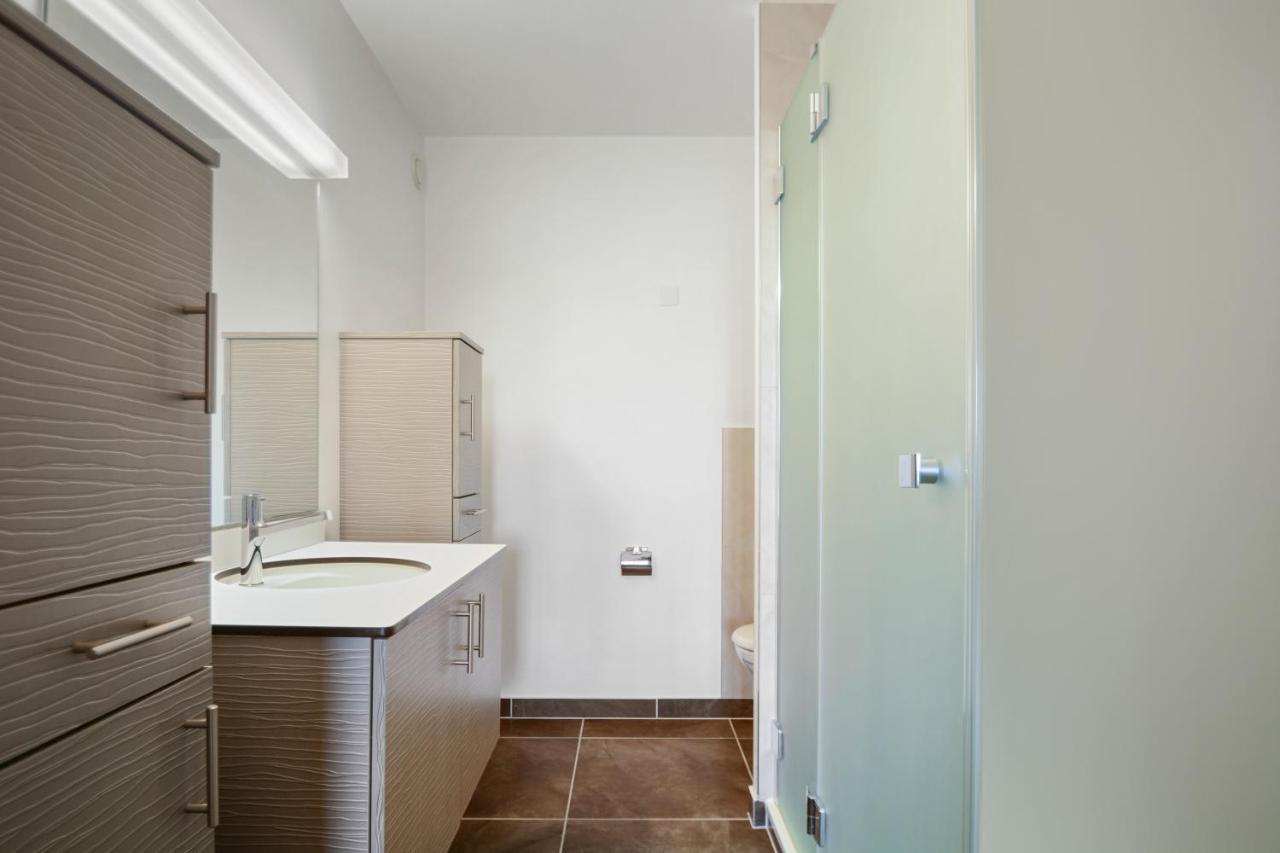 Neuchatel City Hotel Bagian luar foto