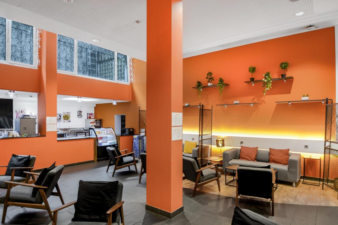 Neuchatel City Hotel Bagian luar foto