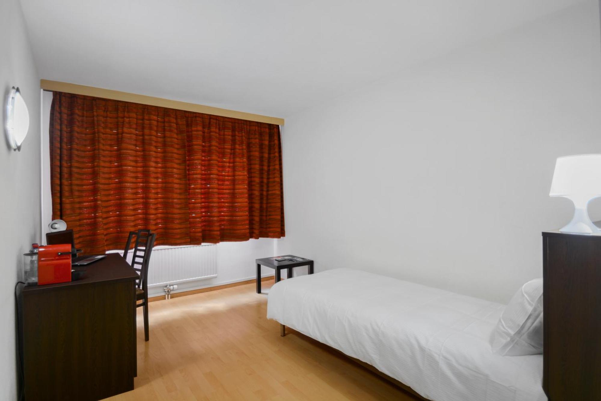 Neuchatel City Hotel Bagian luar foto